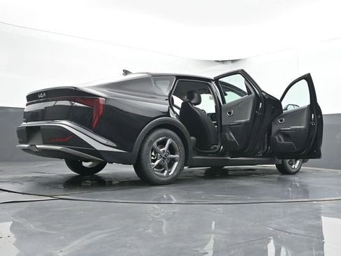 Used 2025 Kia K4 FWD image 69