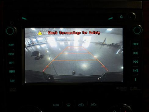 Used 2013 Chevrolet Avalanche LTZ AWD/4WD image 17
