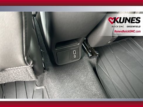 New 2026 Buick Encore GX Sport Touring w/ Advanced Technology Package image 36