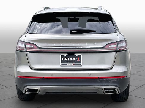 Used 2023 Lincoln Nautilus Reserve AWD/4WD image 5