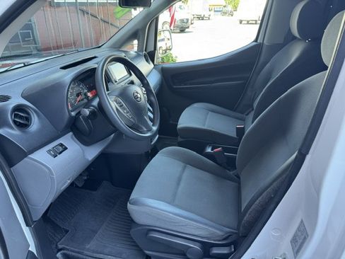 Used 2020 Nissan NV200 SV w/ Sliding Glass Door Package FWD image 8