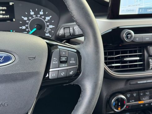 Used 2022 Ford Escape SEL image 7