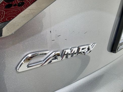 Used 2017 Toyota Camry SE image 31