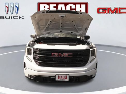 Used 2026 GMC Sierra 1500 Pro w/ Graphite Edition AWD/4WD image 8