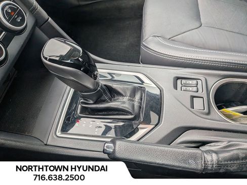 Used 2018 Subaru Impreza 2.0i Limited image 17
