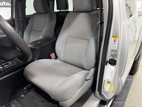 Used 2013 Toyota Tacoma 4x4 Access Cab V6 w/ Convenience Pkg image 18