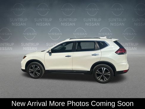 Used 2017 Nissan Rogue SL w/ SL Premium Package AWD/4WD image 2