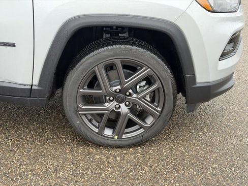 New 2026 Jeep Compass Limited image 5