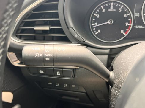 Used 2025 MAZDA MAZDA3 s FWD image 20