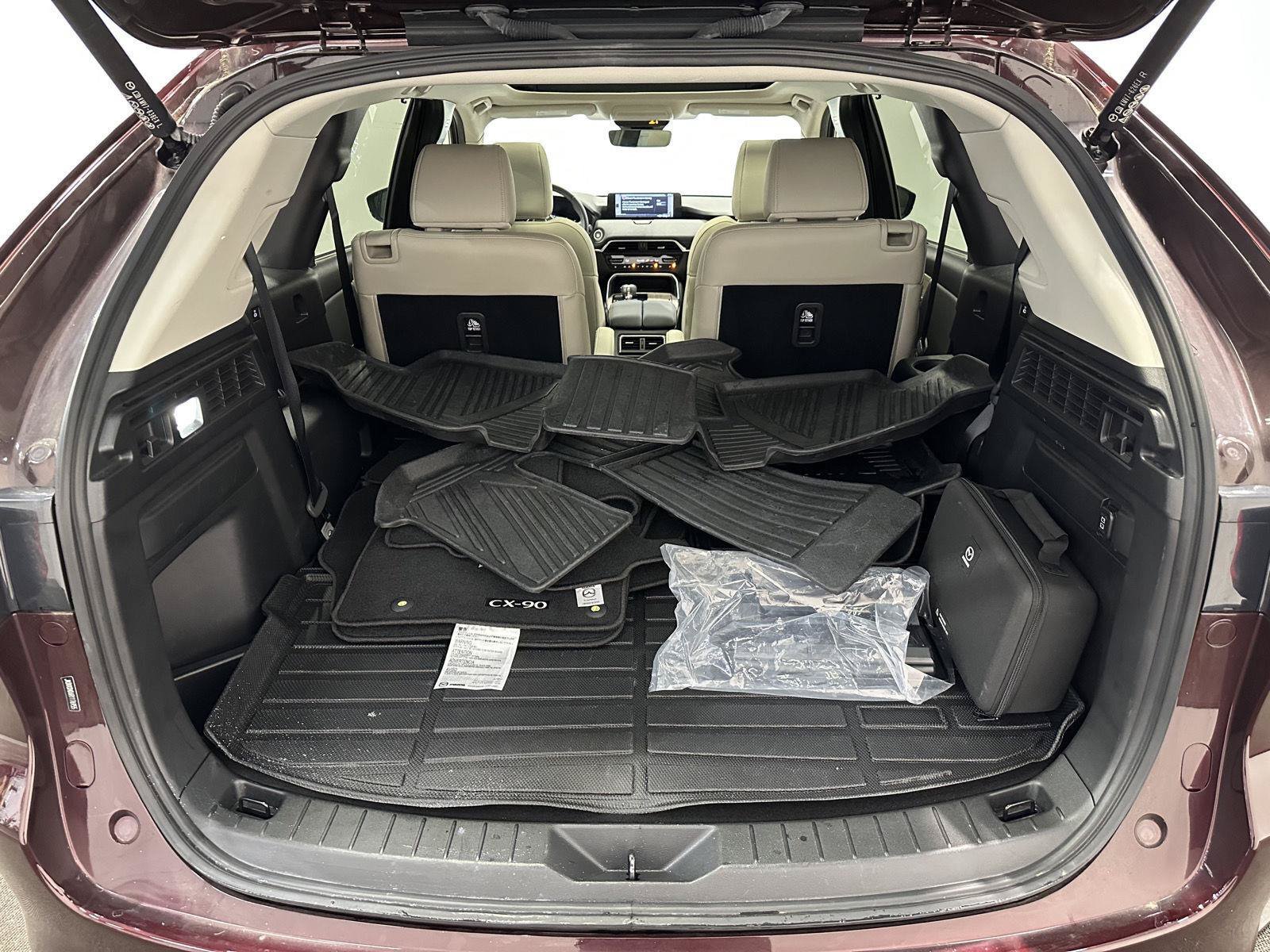 Used 2024 MAZDA CX-90 3.3 Turbo w/ Premium Package AWD/4WD image 29