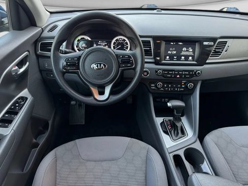 Used 2019 Kia Niro LX FWD image 25