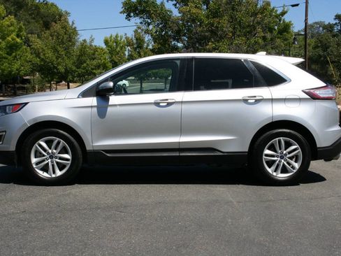 Used 2018 Ford Edge SEL AWD/4WD image 7