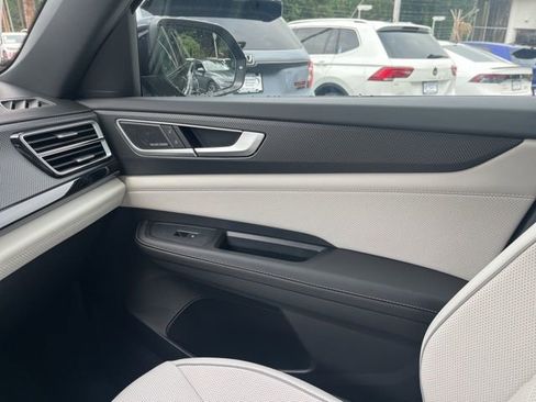 New 2026 Volkswagen Atlas Cross Sport SEL Premium R-Line image 24