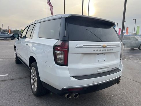 Used 2022 Chevrolet Suburban Premier image 5