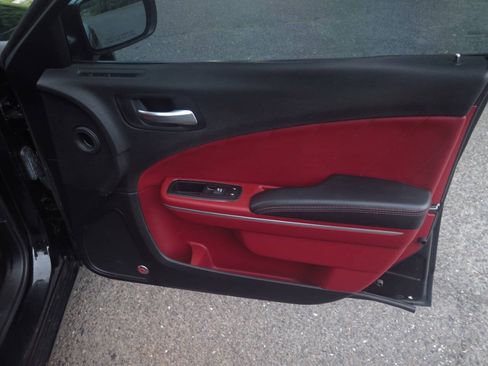 Used 2016 Dodge Charger SXT w/ AWD Plus Group image 21