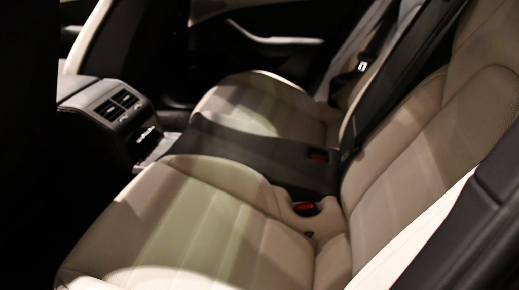 Certified 2026 Porsche Panamera 4 AWD/4WD image 22