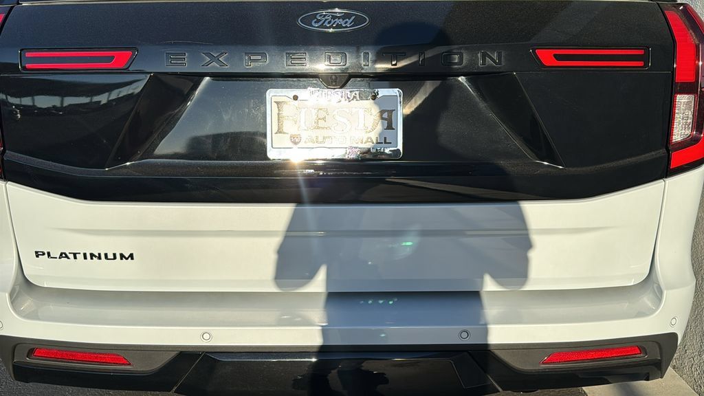 Certified 2025 Ford Expedition Platinum w/ Stealth Appearance Package AWD/4WD image 7