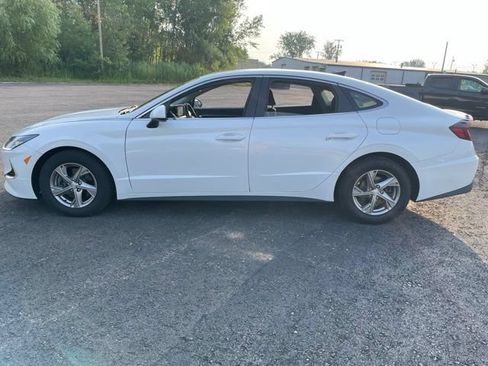 Used 2022 Hyundai Sonata SE w/ Cargo Package FWD image 4