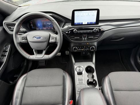 Used 2023 Ford Escape ST-Line image 25