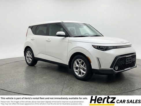 Used 2025 Kia Soul LX w/ LX Technology Package FWD image 1