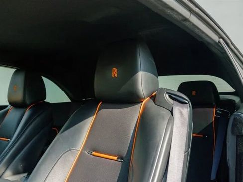 Used 2018 Rolls-Royce Dawn image 12