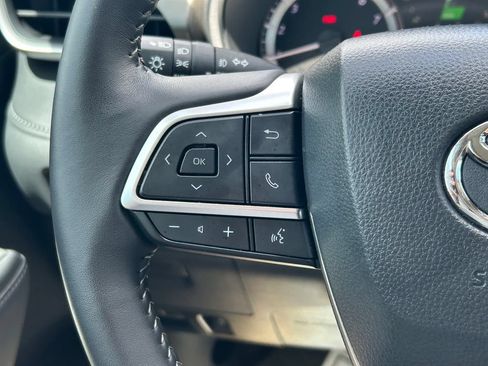 Certified 2026 Toyota Highlander XLE AWD/4WD image 39