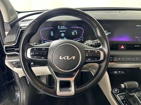 Used 2023 Kia Sportage EX image 14