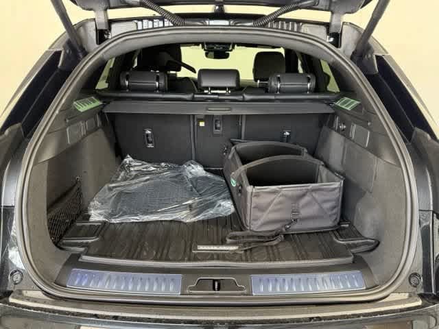 New 2026 Land Rover Range Rover Velar S AWD/4WD image 17