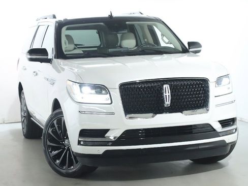 Used 2021 Lincoln Navigator Black Label w/ Special Edition Package image 2