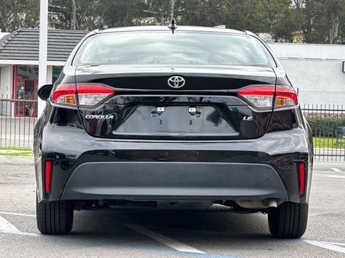 Used 2024 Toyota Corolla LE image 4