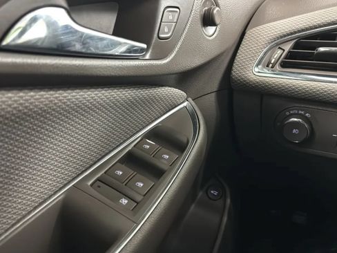 Used 2016 Chevrolet Cruze LT w/ Convenience Package FWD image 16