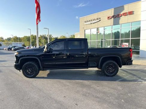 Used 2024 Chevrolet Silverado 2500 High Country w/ Midnight Edition AWD/4WD image 6