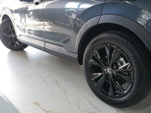 Used 2025 Honda CR-V Sport Touring image 4