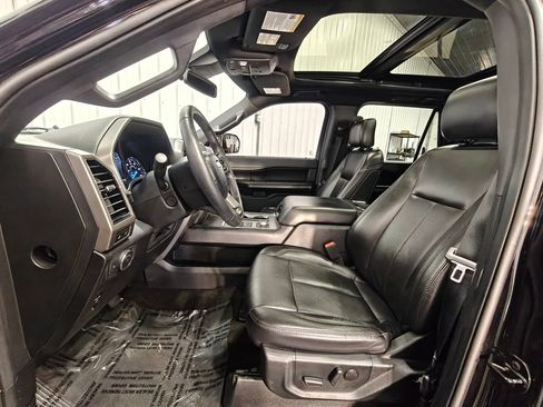 Used 2020 Ford Expedition Max XLT w/ Equipment Group 202A AWD/4WD image 29