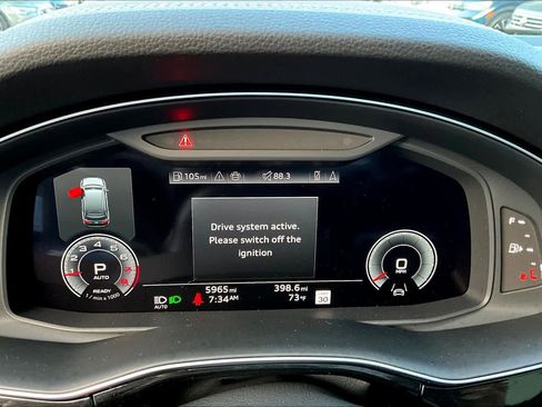 Used 2025 Audi Q7 2.0T Premium w/ Convenience Plus Package image 23