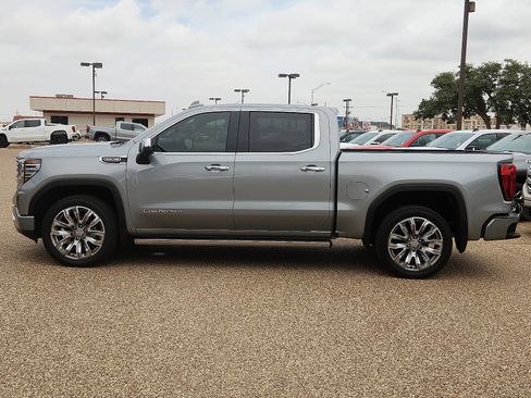 Used 2025 GMC Sierra 1500 Denali AWD/4WD image 2