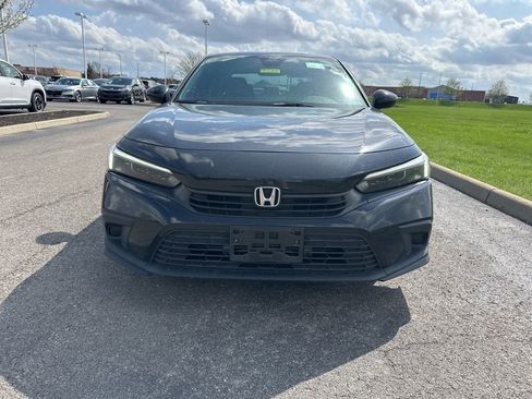 Used 2022 Honda Civic Sport image 2