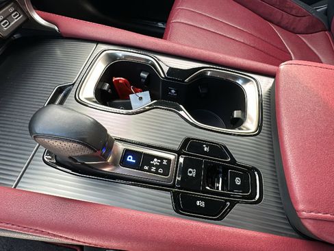 Used 2024 Lexus RX 500h F Sport image 13