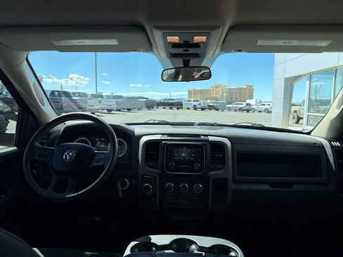 Used 2018 RAM 1500 Express w/ Express Value Package image 36