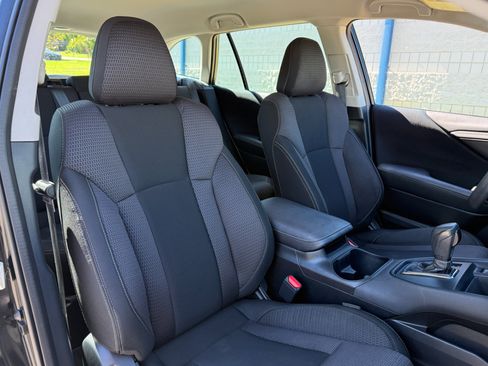 Used 2022 Subaru Outback 2.5i Premium image 16