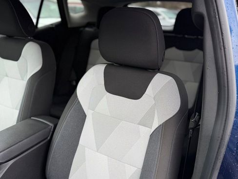 Used 2024 Chevrolet Trax LS w/ LS Convenience Package image 7