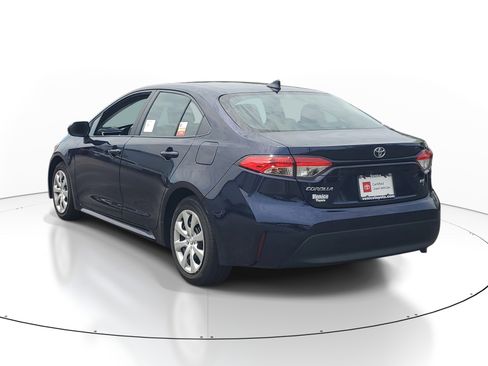 Certified 2025 Toyota Corolla LE FWD image 4