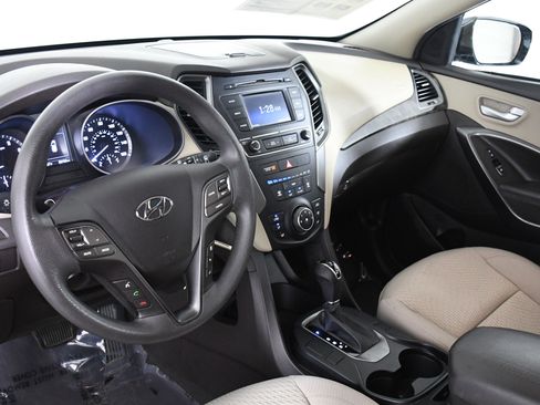 Used 2017 Hyundai Santa Fe Sport image 19