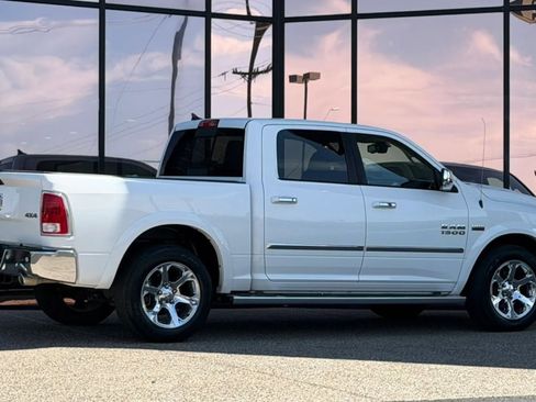 Used 2016 RAM 1500 Laramie w/ Convenience Group AWD/4WD image 18