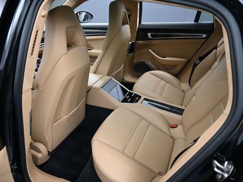 Certified 2018 Porsche Panamera Turbo S image 25