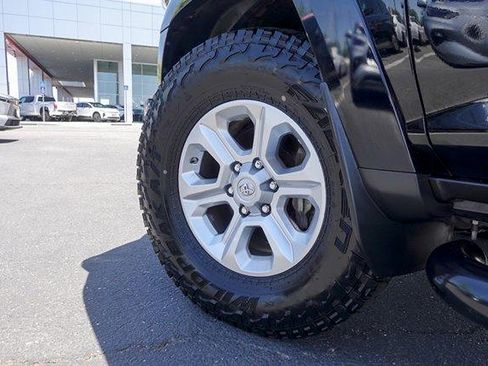 Used 2019 Toyota 4Runner SR5 Premium AWD/4WD image 11