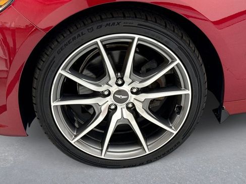 Used 2022 Genesis G70 2.0T w/ Prestige Package image 25