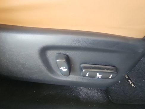Used 2016 Lexus NX 200t FWD image 17