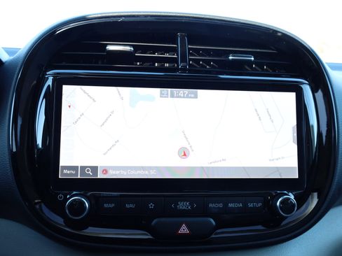 Used 2023 Kia Soul EX image 8