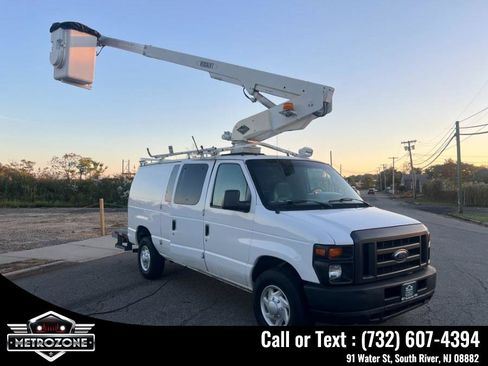 Used 2008 Ford E-350 and Econoline 350 Super Duty image 16